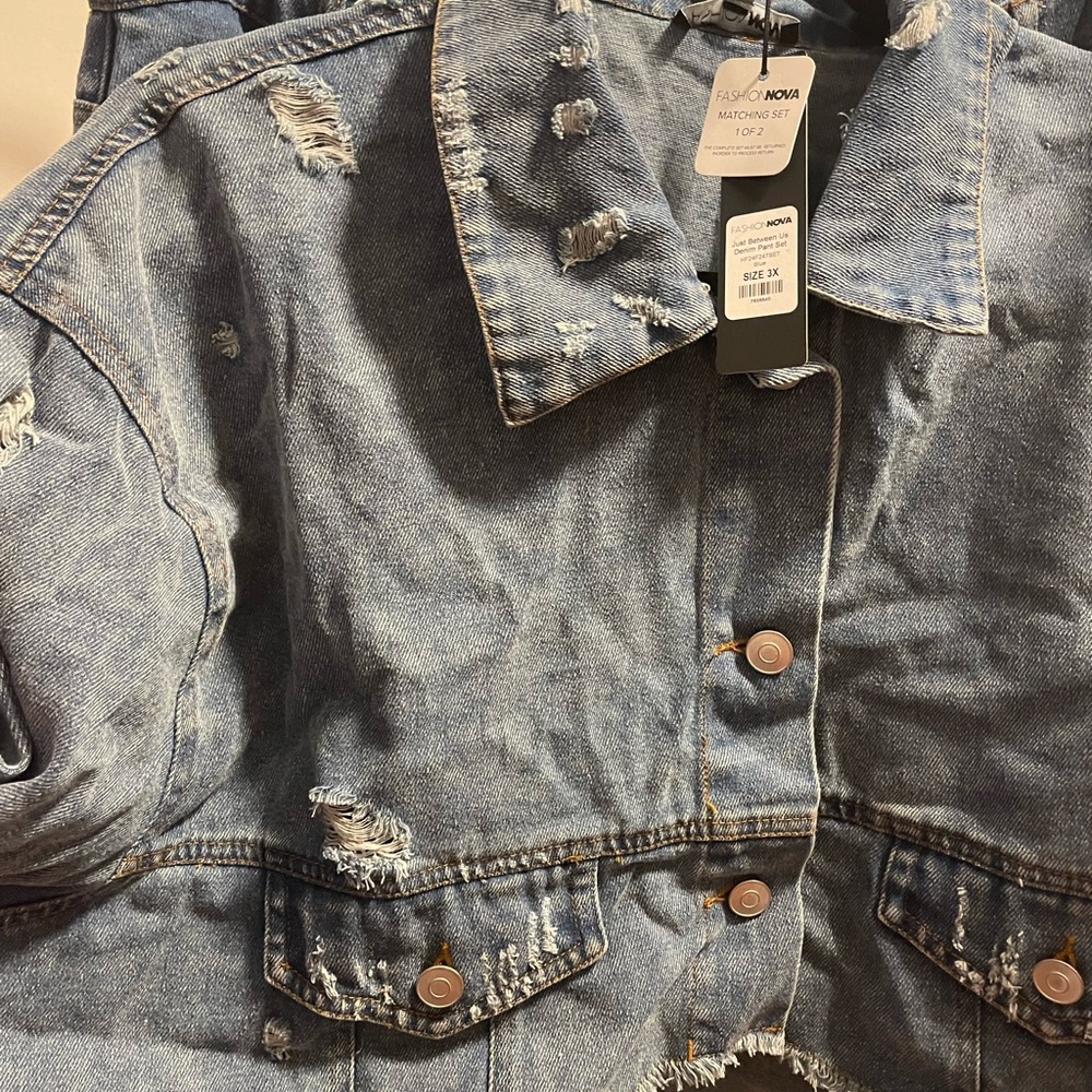 Fashion Nova Light Blue Distressed Denim Jacket - Picture 3 of 4